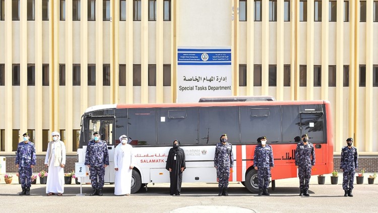 Sharjah Police publishes Occupational Safety with "Salamatk Bus"