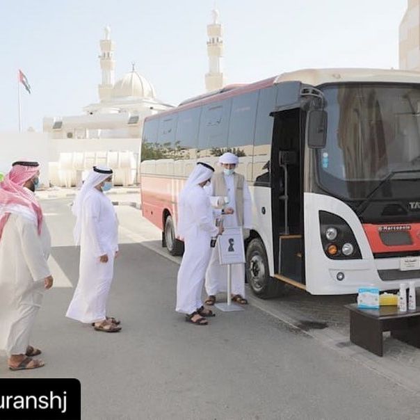 Salamatk bus arrives at the headquarters of the Sharjah Quran and Sunnah Foundation