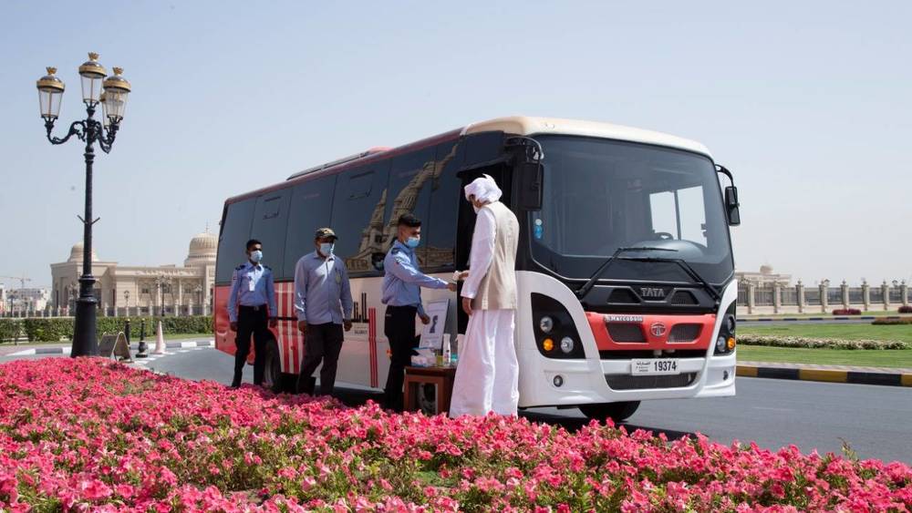 Support groups at Al Qasimia University participate in the "Salamatk Bus"